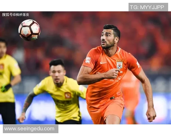 广州足球队配合默契展现实力大满贯点评分析球队表现与战术执行